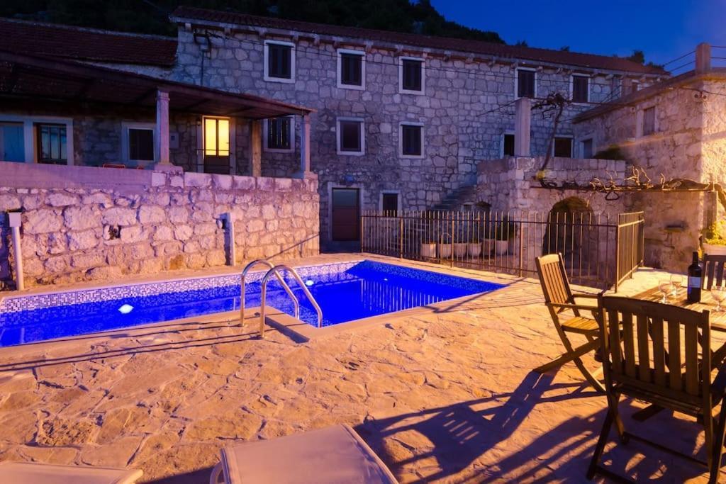Private Pool Villa - Meditteranean Peace Слано Екстериор снимка