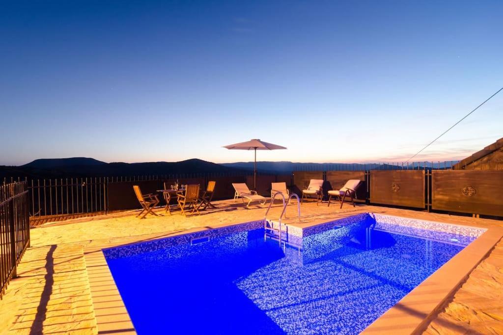Private Pool Villa - Meditteranean Peace Слано Екстериор снимка